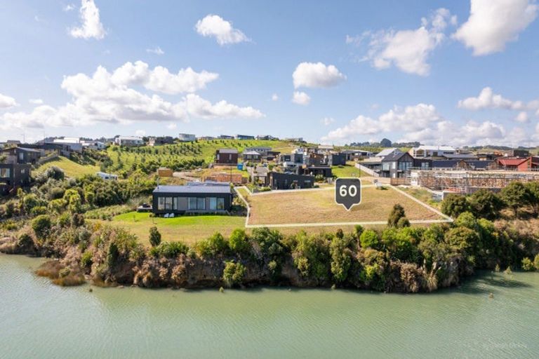 Photo of property in 60 Omahina Street, Raglan, 3225