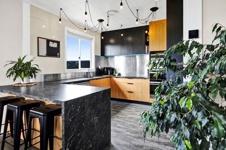 Photo of property in 762 Hastings Road, Matapu, Hawera, 4675