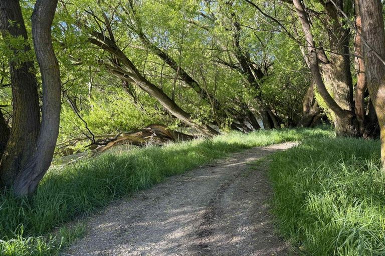 Photo of property in 633 Ardgour Road, Tarras, Cromwell, 9383