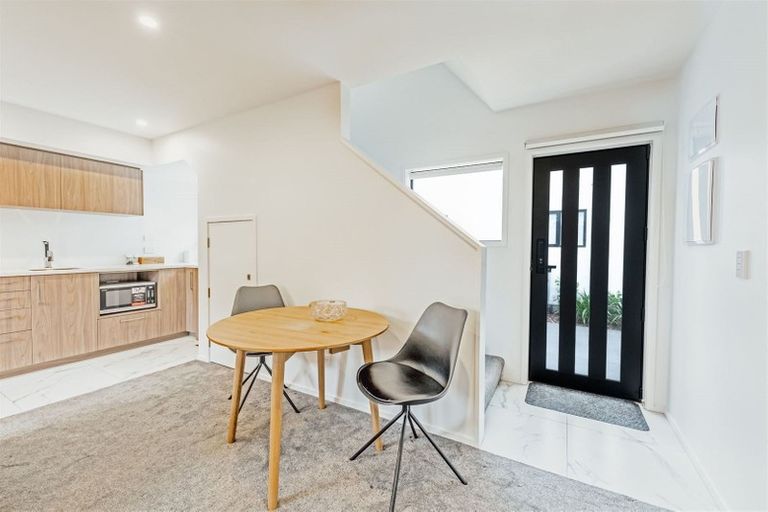 Photo of property in 12/221 Armagh Street, Christchurch Central, Christchurch, 8011