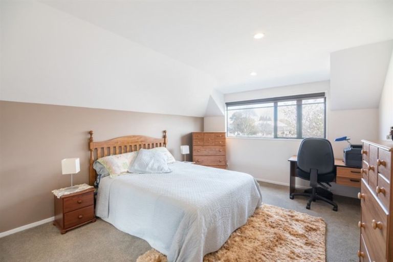 Photo of property in 2/165 Peverel Street, Riccarton, Christchurch, 8041