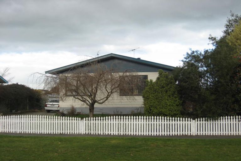 Photo of property in 19 Lincoln Road, Carterton, 5713