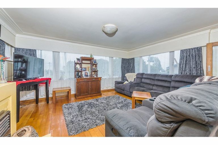 Photo of property in 1/88 Mcannalley Street, Manurewa East, Auckland, 2102