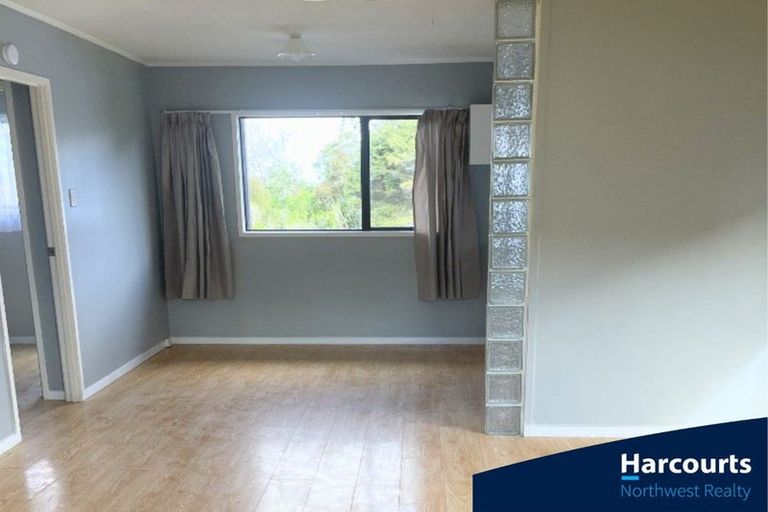 Photo of property in 89 West Harbour Drive, West Harbour, Auckland, 0618