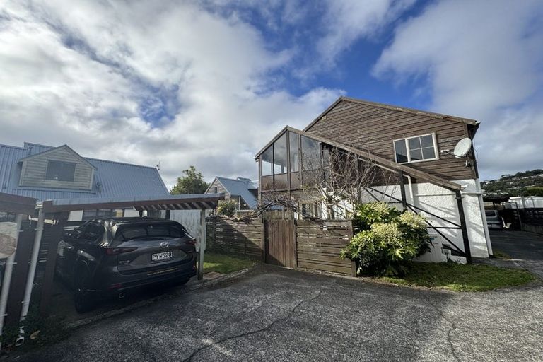 Photo of property in 4f Earp Street, Johnsonville, Wellington, 6037