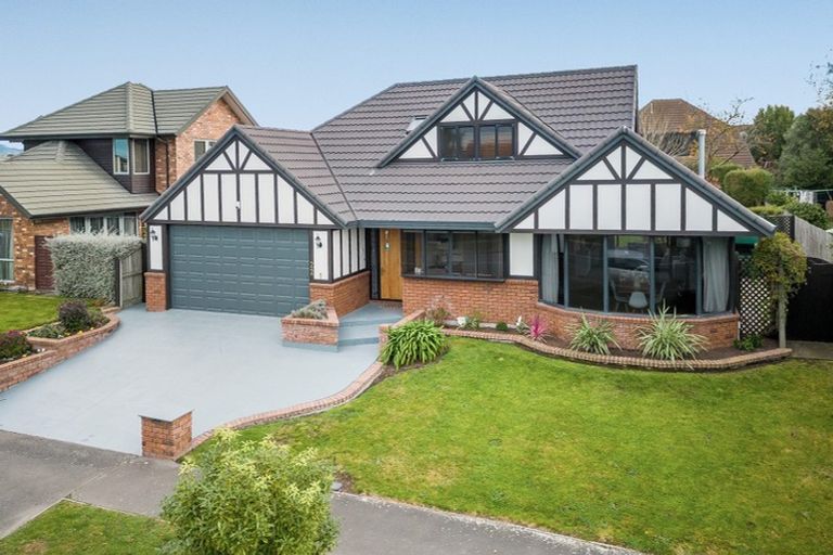 Photo of property in 22 Broadhaven Avenue, Parklands, Christchurch, 8083