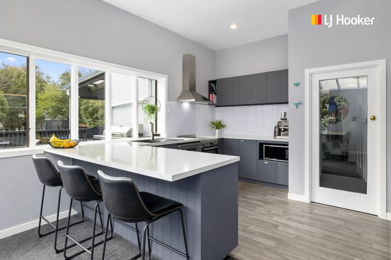 Photo of property in 141 Musselburgh Rise, Musselburgh, Dunedin, 9013