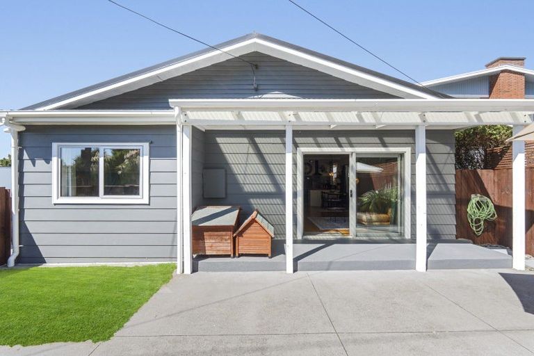 Photo of property in 53 Ngamotu Road, Moturoa, New Plymouth, 4310