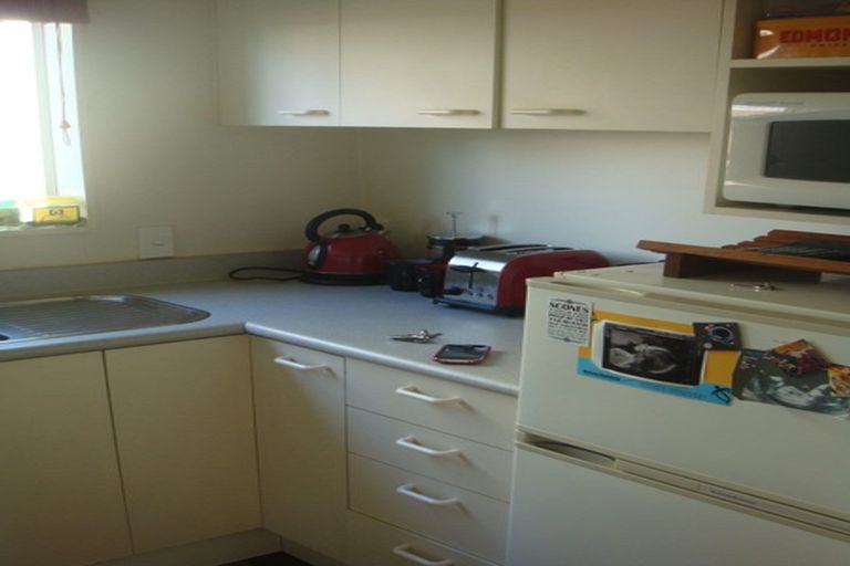 Photo of property in 2 Overtoun Terrace, Hataitai, Wellington, 6021