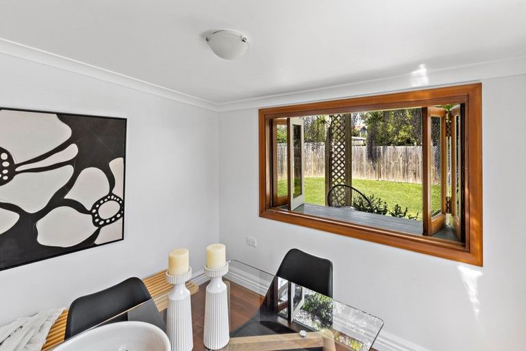 Photo of property in 16 New York Street, Martinborough, 5711