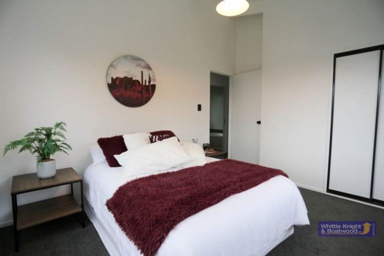 Photo of property in 2/92c Englefield Road, Northwood, Christchurch, 8051