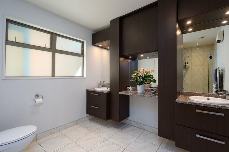 Photo of property in 355 Princes Drive, Britannia Heights, Nelson, 7010