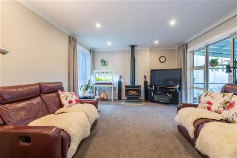 Photo of property in 27 Soper Road, Mosgiel, 9024