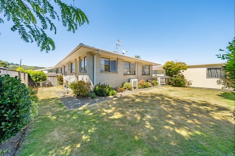 Photo of property in 13b Clouston Park Road, Ebdentown, Upper Hutt, 5018