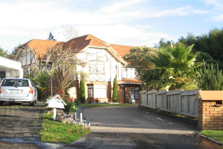 Photo of property in 17 Larkspur Court, The Gardens, Auckland, 2105