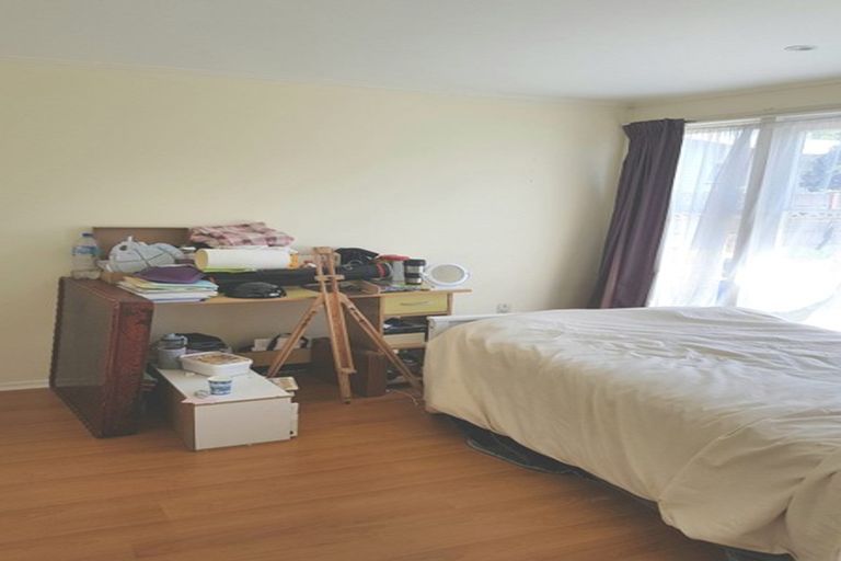 Photo of property in 228 Forrest Hill Road, Forrest Hill, Auckland, 0620