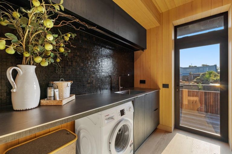 Photo of property in 73a Beach Road, Otumoetai, Tauranga, 3110