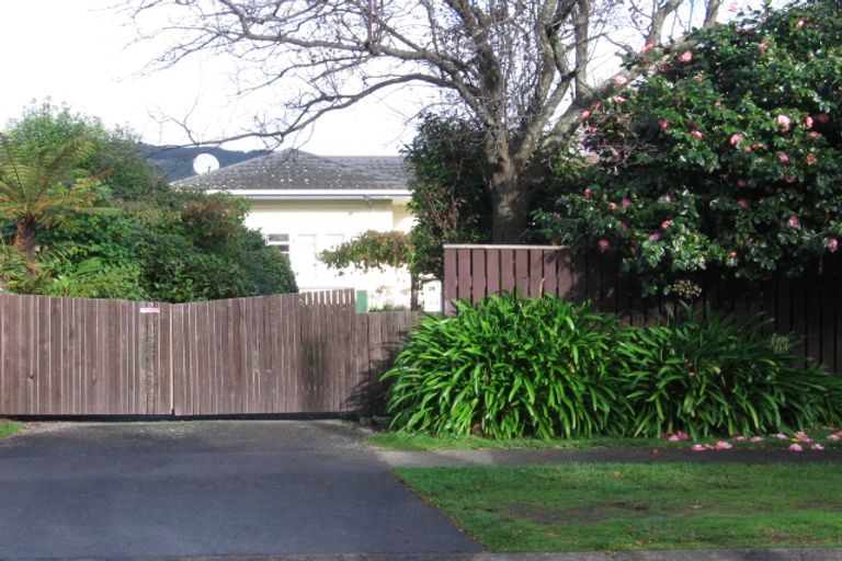 Photo of property in 24 Horopito Road, Waikanae, 5036