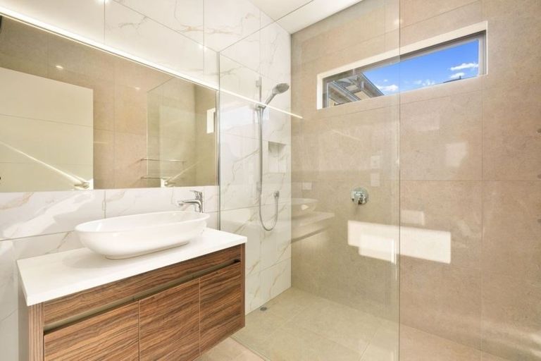 Photo of property in 12 Hidden Hills Drive, Wanaka, 9305