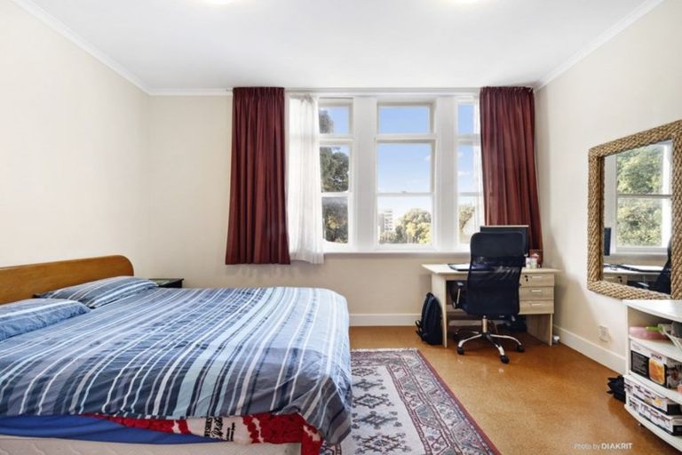 Photo of property in 81 Hill Street, Thorndon, Wellington, 6011