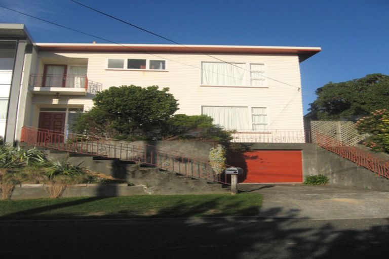 Photo of property in 92 Seatoun Heights Road, Seatoun, Wellington, 6022
