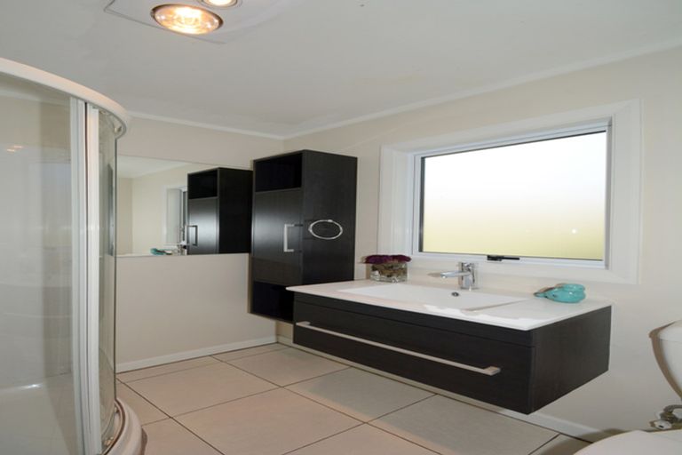 Photo of property in 42 Glen Road, Mornington, Dunedin, 9011