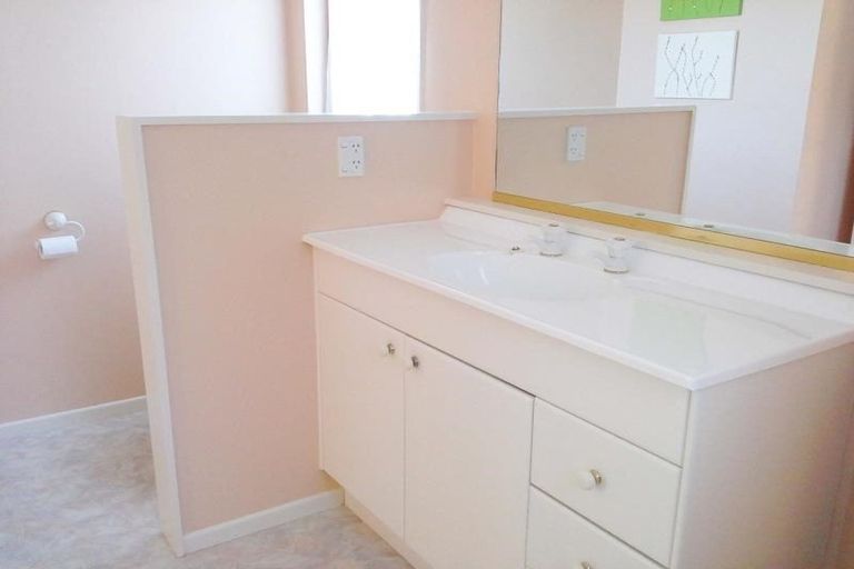 Photo of property in 48a Blagdon Road, Blagdon, New Plymouth, 4310