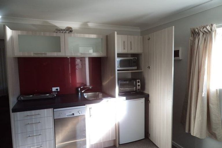 Photo of property in 1/2 Ruakiwi Road, Hamilton Lake, Hamilton, 3204