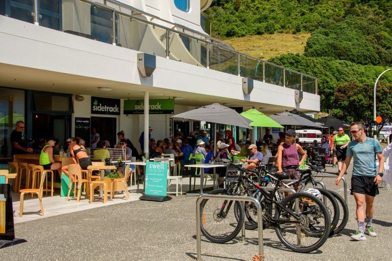 Photo of property in 3/45 Marine Parade, Mount Maunganui, 3116