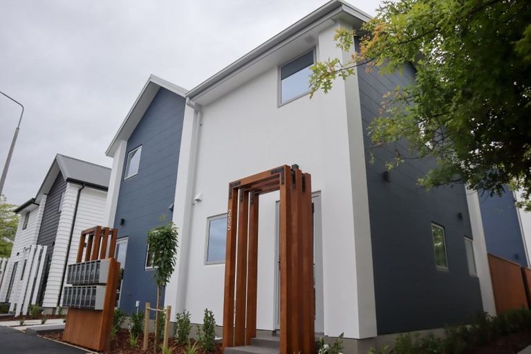 Photo of property in 2/205 Salisbury Street, Christchurch Central, Christchurch, 8013