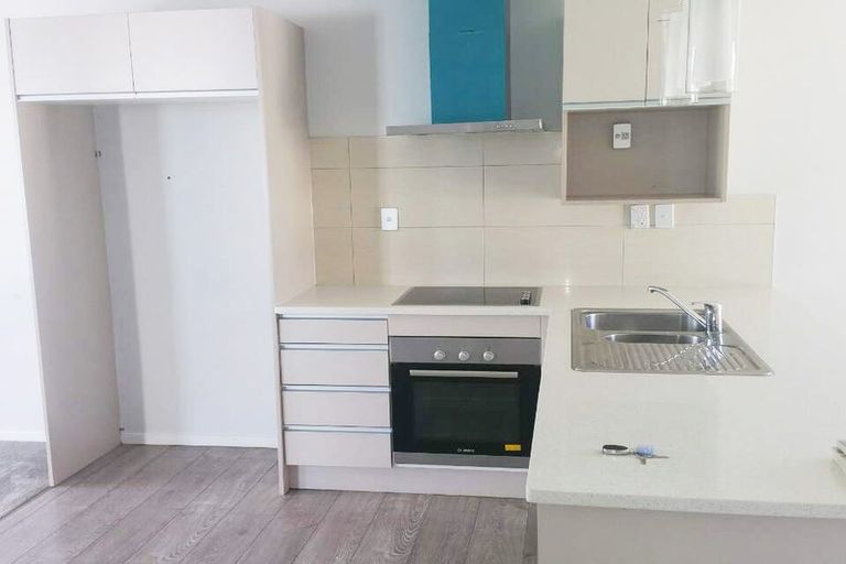 Photo of property in 12 Moho Lane, Takanini, 2112