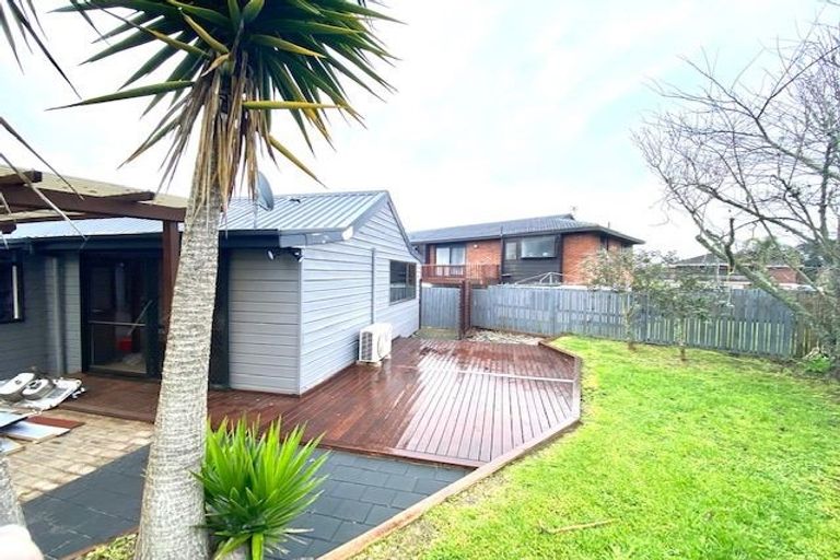 Photo of property in 9 Charles Prevost Drive, The Gardens, Auckland, 2105