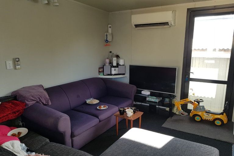 Photo of property in 9 Pembroke Street, Avondale, Christchurch, 8061