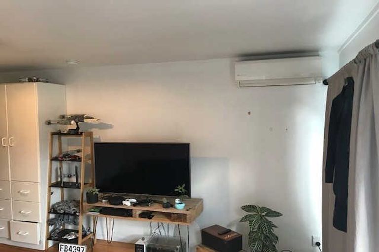 Photo of property in 2/40 Killarney Avenue, Torbay, Auckland, 0630