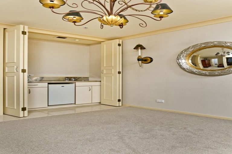 Photo of property in 164aj Harbour Village Drive, Gulf Harbour, Whangaparaoa, 0930