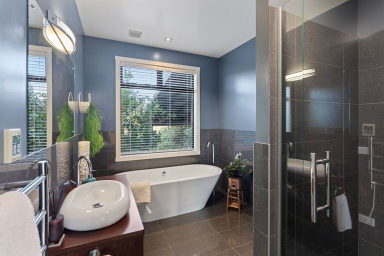 Photo of property in 8 Beachview Grove, Peka Peka, Waikanae, 5391