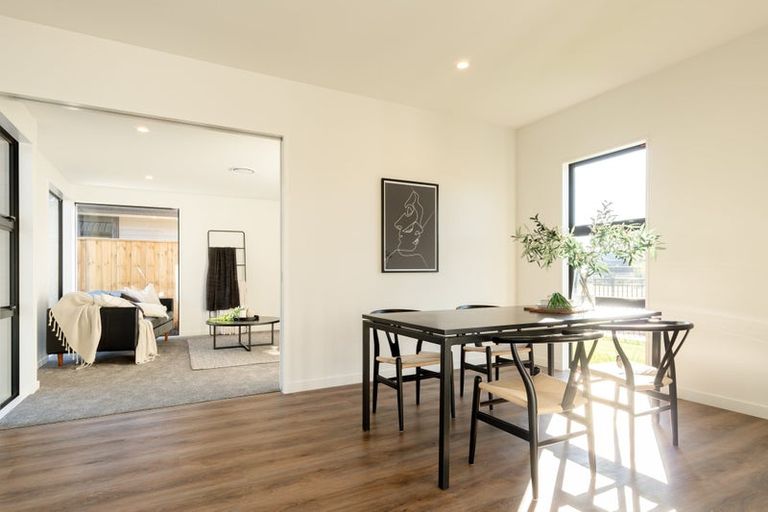 Photo of property in 6 Cam Mill Place, Rangiora, 7400