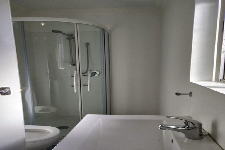 Photo of property in 20 Edgeware Road, Palmerston North, 4410