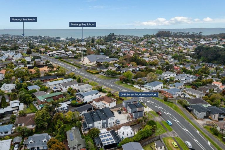 Photo of property in 298a Sunset Road, Windsor Park, Auckland, 0632
