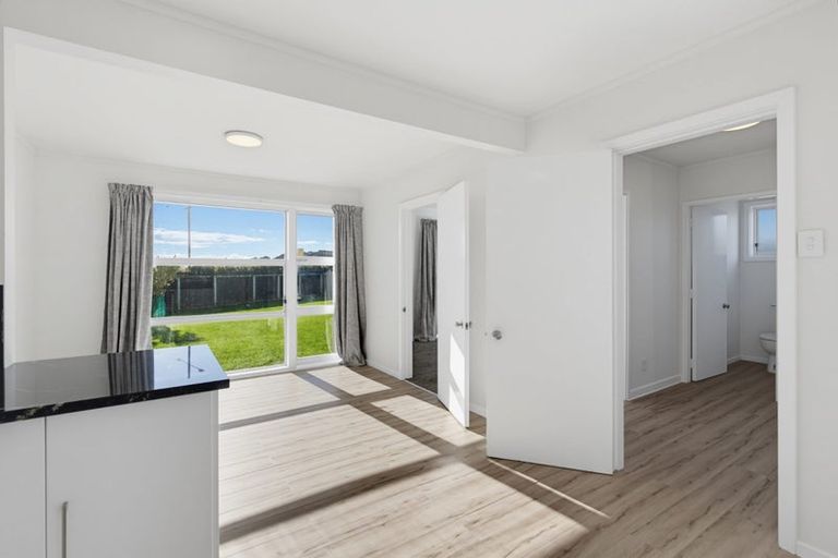 Photo of property in 1/163 Rongotai Road, Rongotai, Wellington, 6022