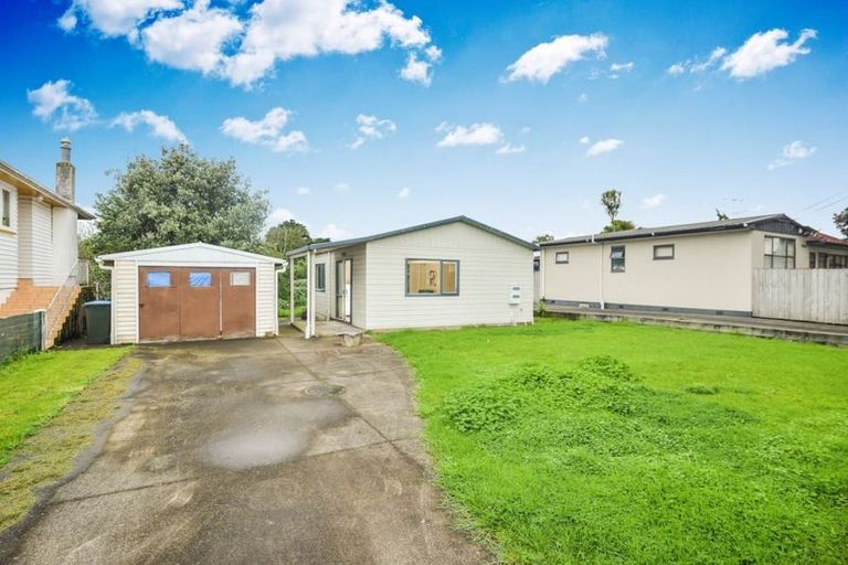 Photo of property in 25 Panorama Road, Mount Wellington, Auckland, 1060