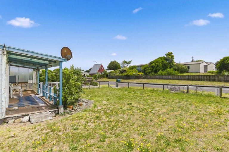 Photo of property in 7 Takitimu Street, Waitarere Beach, Levin, 5510