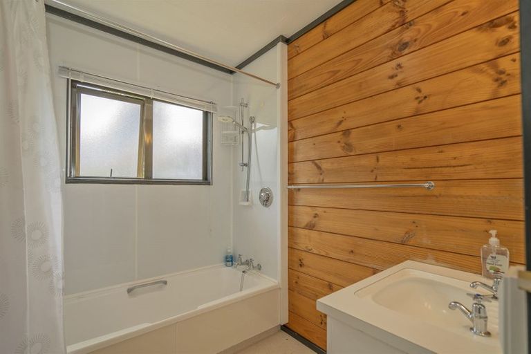 Photo of property in 12 Miro Place, Whitianga, 3510