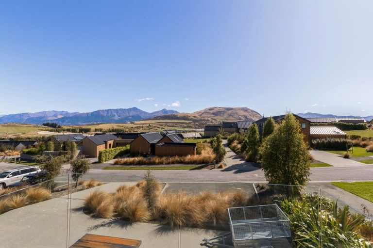 Photo of property in 8 Falconer Rise, Jacks Point, Queenstown, 9371