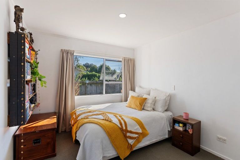 Photo of property in 285 Te Moana Road, Waikanae, 5036