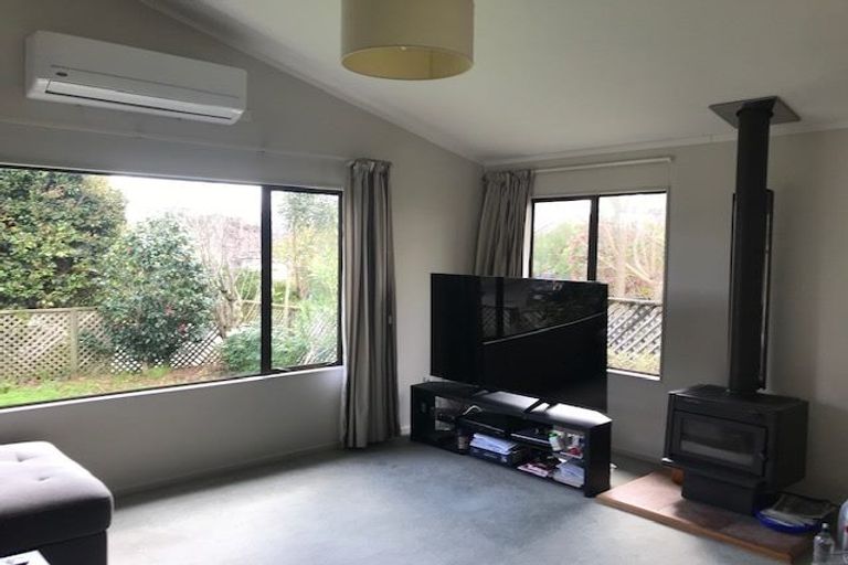 Photo of property in 15a Nola Avenue, Raumati Beach, Paraparaumu, 5032