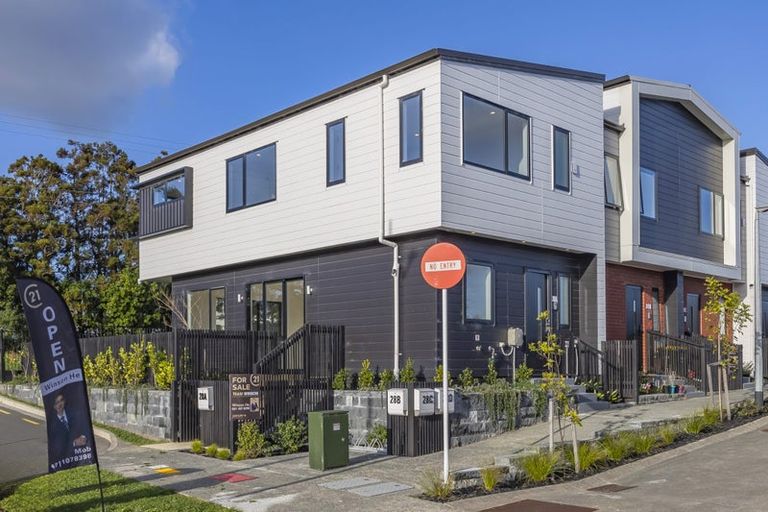 Photo of property in 28a Balthazar Road, Kumeu, 0810