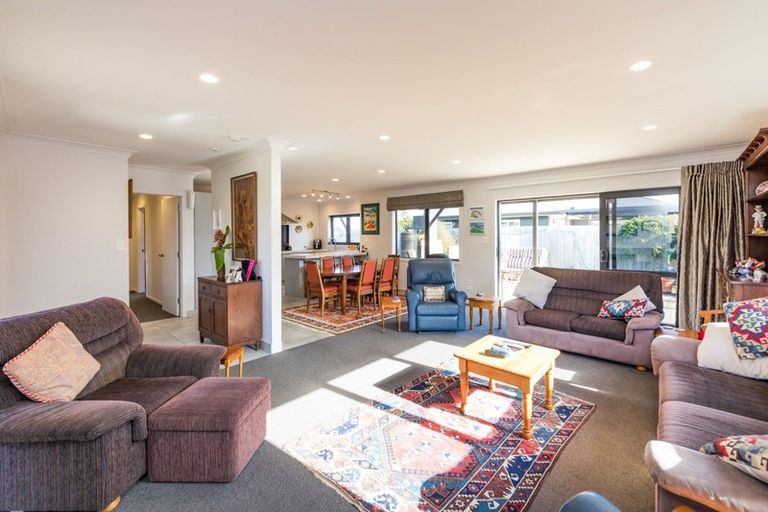 Photo of property in 22a Oak Crescent, Ashhurst, 4810