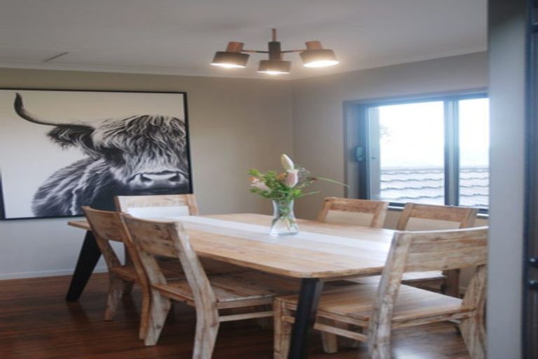 Photo of property in 45 Jonkers Road, Waitakere, Henderson, 0782