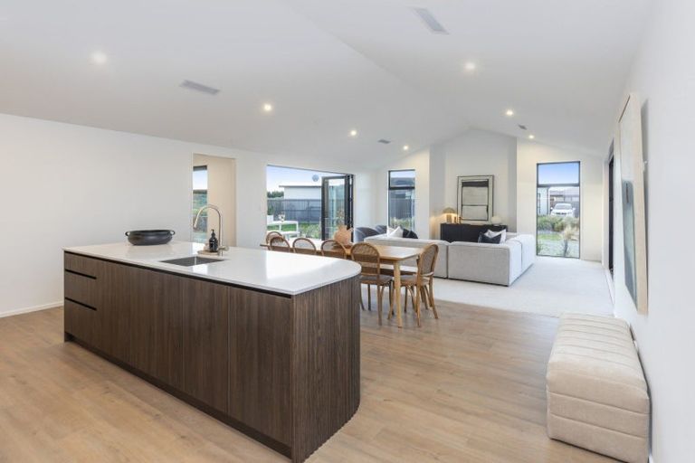 Photo of property in 46 Goldie Drive, Rangiora, 7400